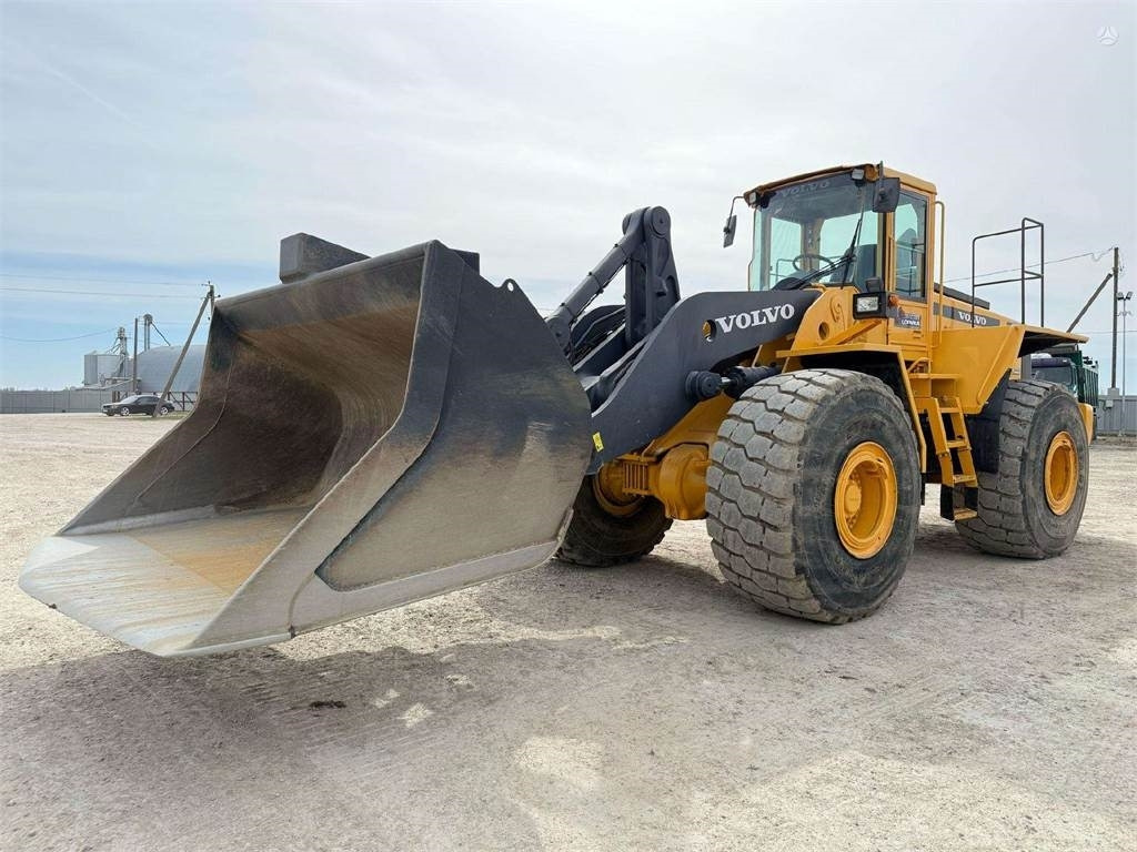 Volvo L 220 D, Quick hitch, Third l - Carregadeira de rodas: foto 1 Volvo L 220 D, Quick hitch, Third l - Carregadeira de rodas: foto 1