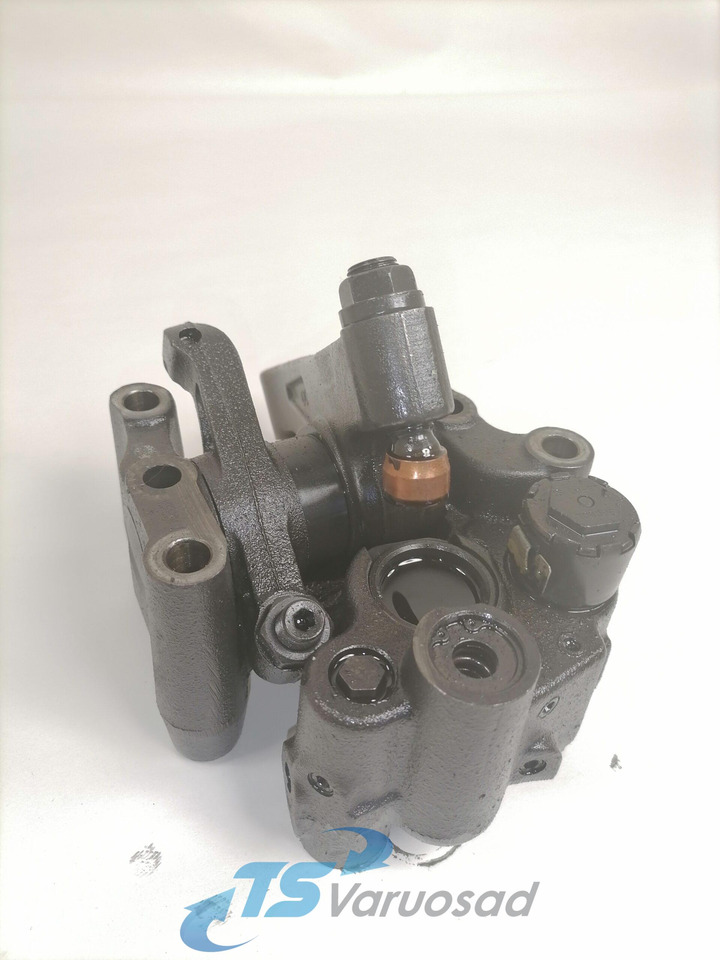 DAF Set of rockers with shaft 1732002 - Peça universal de Caminhão: foto 1 DAF Set of rockers with shaft 1732002 - Peça universal de Caminhão: foto 1