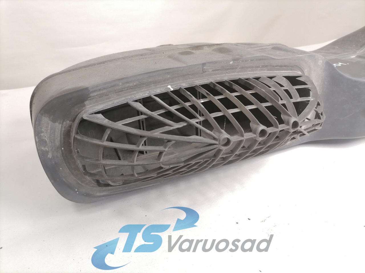 MAN Air intake 81082010402 - Sistema de admissão de ar de Caminhão: foto 2 MAN Air intake 81082010402 - Sistema de admissão de ar de Caminhão: foto 2