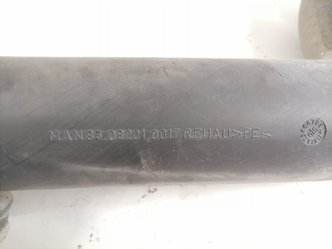 MAN Air intake 85082010017 - Sistema de admissão de ar de Caminhão: foto 2 MAN Air intake 85082010017 - Sistema de admissão de ar de Caminhão: foto 2
