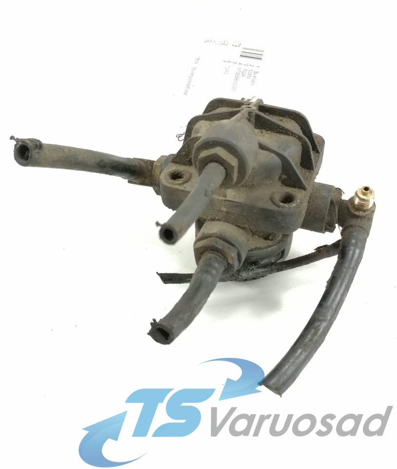 MAN Air pressure control valve 9730060030 - Válvula de freio de Caminhão: foto 1 MAN Air pressure control valve 9730060030 - Válvula de freio de Caminhão: foto 1