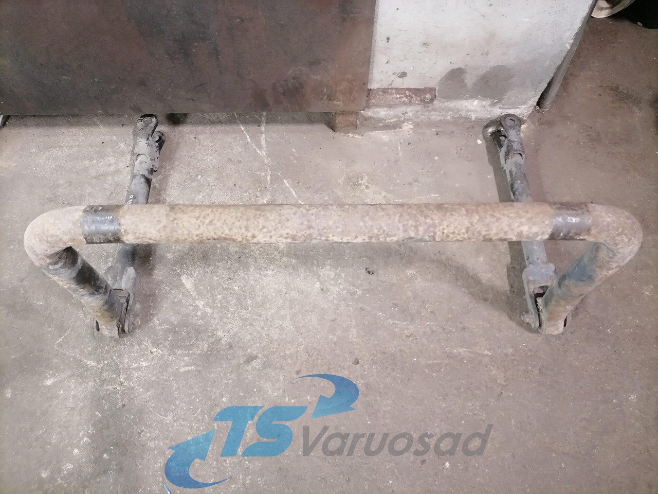 MAN Anti-roll bar 81437156116 - Barra estabilizadora de Caminhão: foto 1 MAN Anti-roll bar 81437156116 - Barra estabilizadora de Caminhão: foto 1