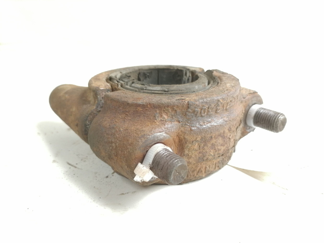 MAN Anti-roll bar bracket 81437183044 - Barra estabilizadora de Caminhão: foto 3 MAN Anti-roll bar bracket 81437183044 - Barra estabilizadora de Caminhão: foto 3