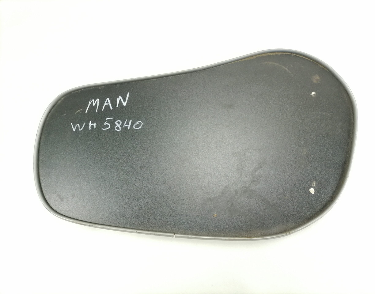 MAN Armatuurlaua pealne lisalaud - Peça universal de Caminhão: foto 3 MAN Armatuurlaua pealne lisalaud - Peça universal de Caminhão: foto 3