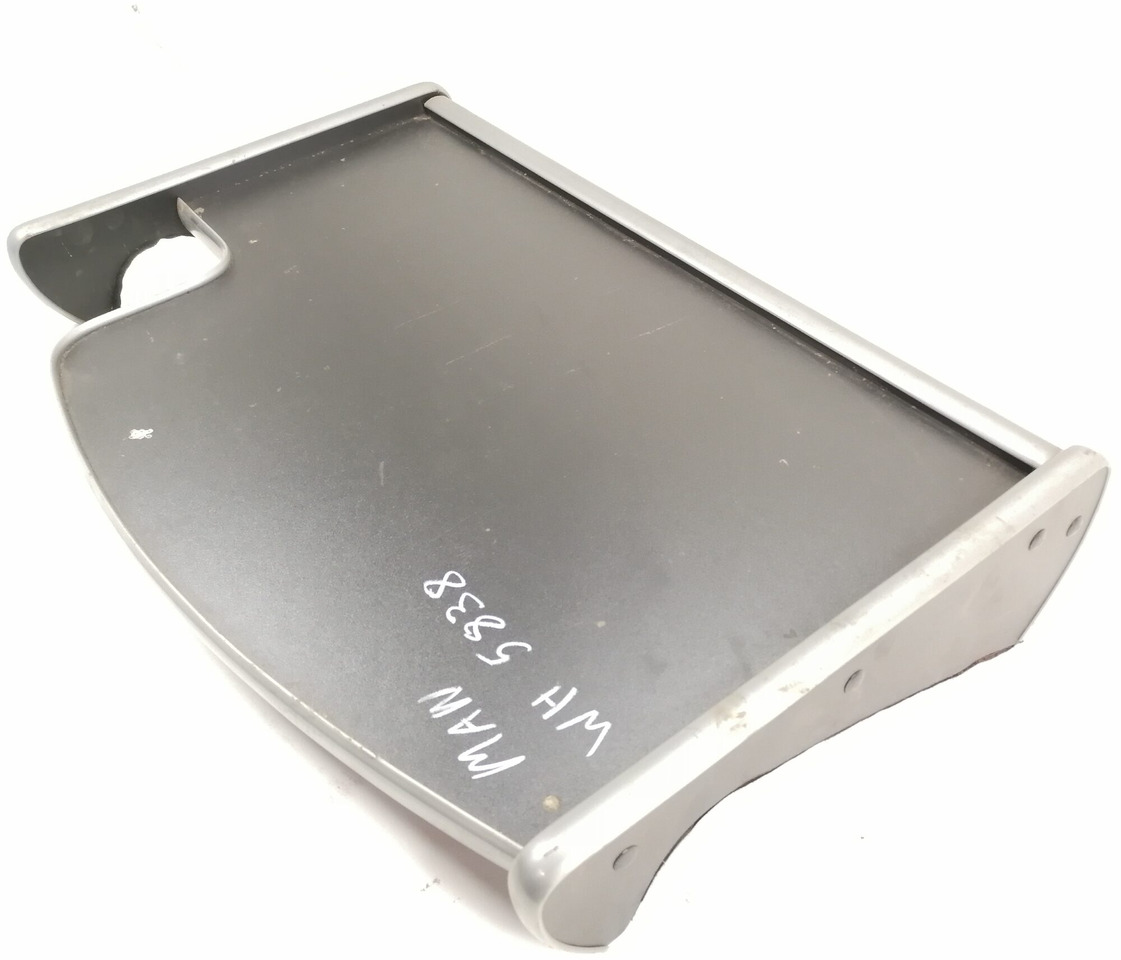 MAN Armatuurlaua pealne lisalaud - Peça universal de Caminhão: foto 2 MAN Armatuurlaua pealne lisalaud - Peça universal de Caminhão: foto 2