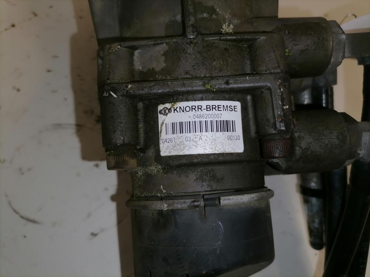 MAN Brake pressure control 0486200007 - Válvula de freio de Caminhão: foto 2 MAN Brake pressure control 0486200007 - Válvula de freio de Caminhão: foto 2