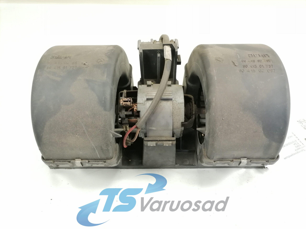 MAN Cab fan 81619306089 - Aquecimento/ Ventilação de Caminhão: foto 4 MAN Cab fan 81619306089 - Aquecimento/ Ventilação de Caminhão: foto 4