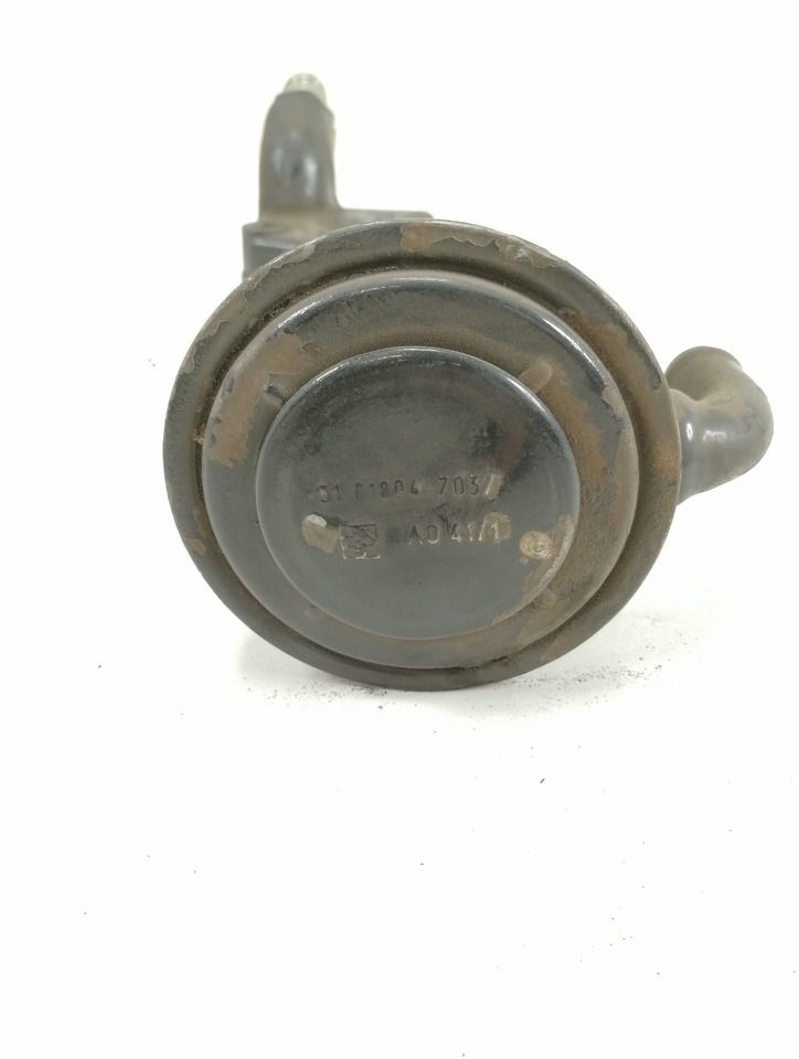 MAN Crankcase Ventilation Pipe 51018023047 - Cárter de Caminhão: foto 3 MAN Crankcase Ventilation Pipe 51018023047 - Cárter de Caminhão: foto 3