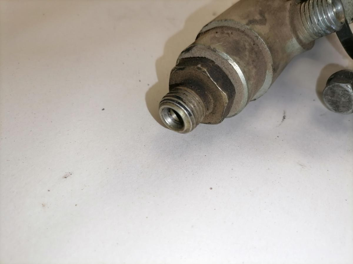 MAN Fuel collector 51103116058 - Fornecimento de combustível de Caminhão: foto 2 MAN Fuel collector 51103116058 - Fornecimento de combustível de Caminhão: foto 2