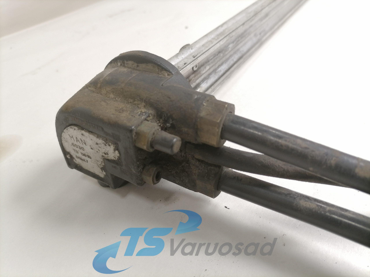 MAN Fuel pick up 6030 - Fornecimento de combustível de Caminhão: foto 3 MAN Fuel pick up 6030 - Fornecimento de combustível de Caminhão: foto 3