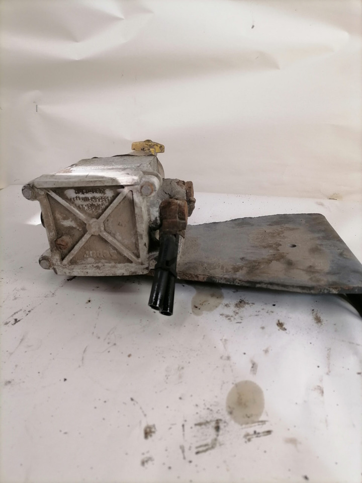 MAN Fuel separator 81125016044 - Filtro de combustível de Caminhão: foto 3 MAN Fuel separator 81125016044 - Filtro de combustível de Caminhão: foto 3