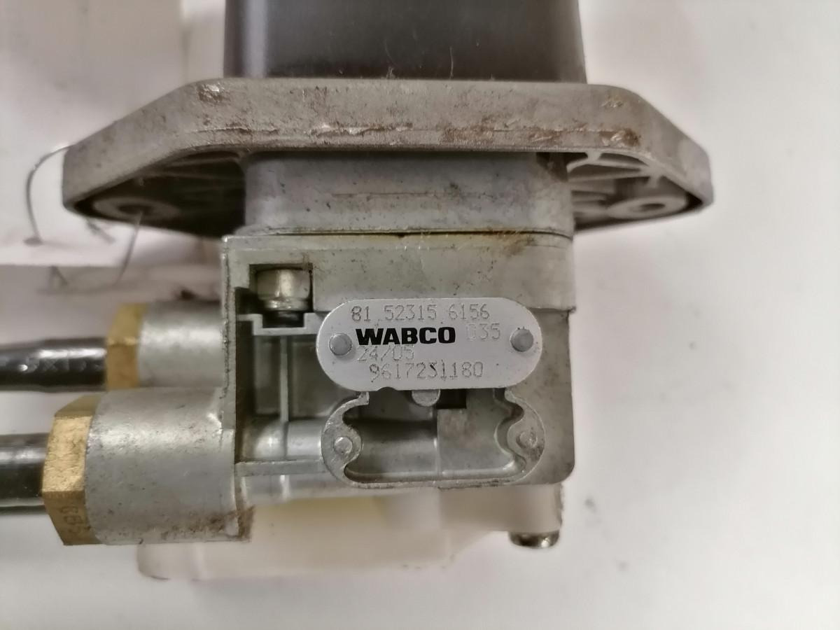 MAN Handbrake control lever 81523156156 - Peça universal de Caminhão: foto 4 MAN Handbrake control lever 81523156156 - Peça universal de Caminhão: foto 4