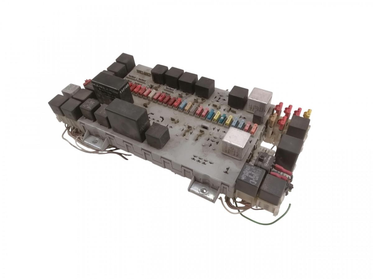 MAN Kaitsmepaneel 81254446060 - Fusível de Caminhão: foto 1 MAN Kaitsmepaneel 81254446060 - Fusível de Caminhão: foto 1