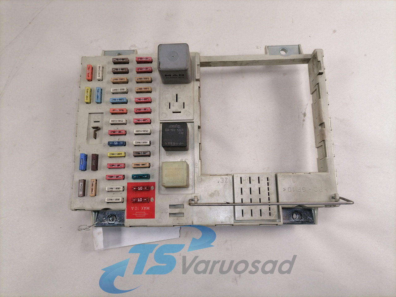 MAN Kaitsmepaneel 81254446074 - Fusível de Caminhão: foto 1 MAN Kaitsmepaneel 81254446074 - Fusível de Caminhão: foto 1