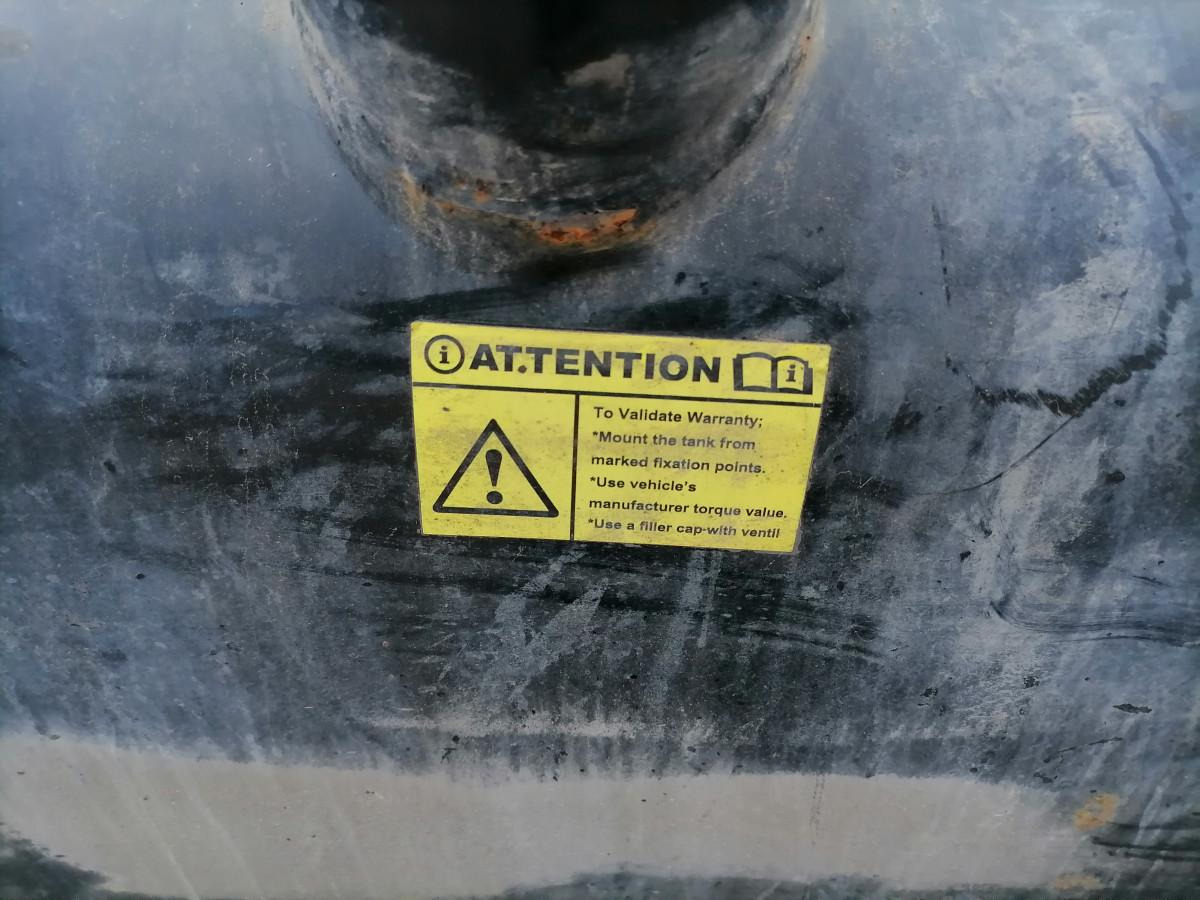 MAN Kütusepaak 400L 81122015554 - Tanque de combustível de Caminhão: foto 3 MAN Kütusepaak 400L 81122015554 - Tanque de combustível de Caminhão: foto 3