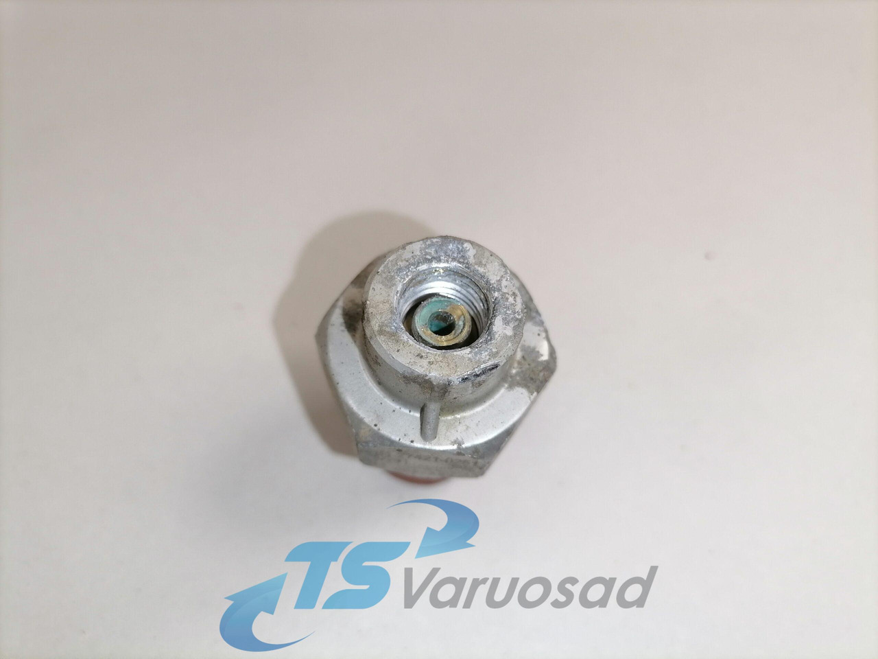 MAN Sensor, air pressure 81274210251 - Sensor de Caminhão: foto 2 MAN Sensor, air pressure 81274210251 - Sensor de Caminhão: foto 2