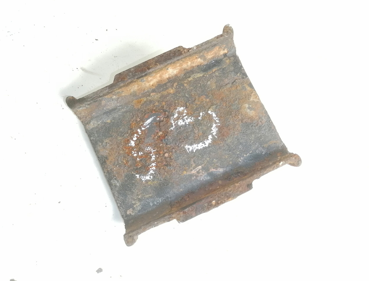 MAN Spring plate 81413355065 - Suspensão de Caminhão: foto 2 MAN Spring plate 81413355065 - Suspensão de Caminhão: foto 2