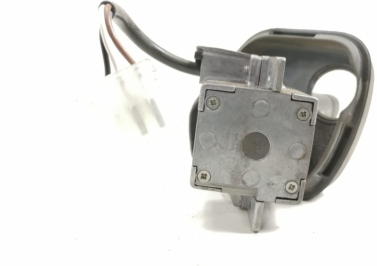 MAN Switch, cruise control 255090129 - Sistema elétrico de Caminhão: foto 3 MAN Switch, cruise control 255090129 - Sistema elétrico de Caminhão: foto 3