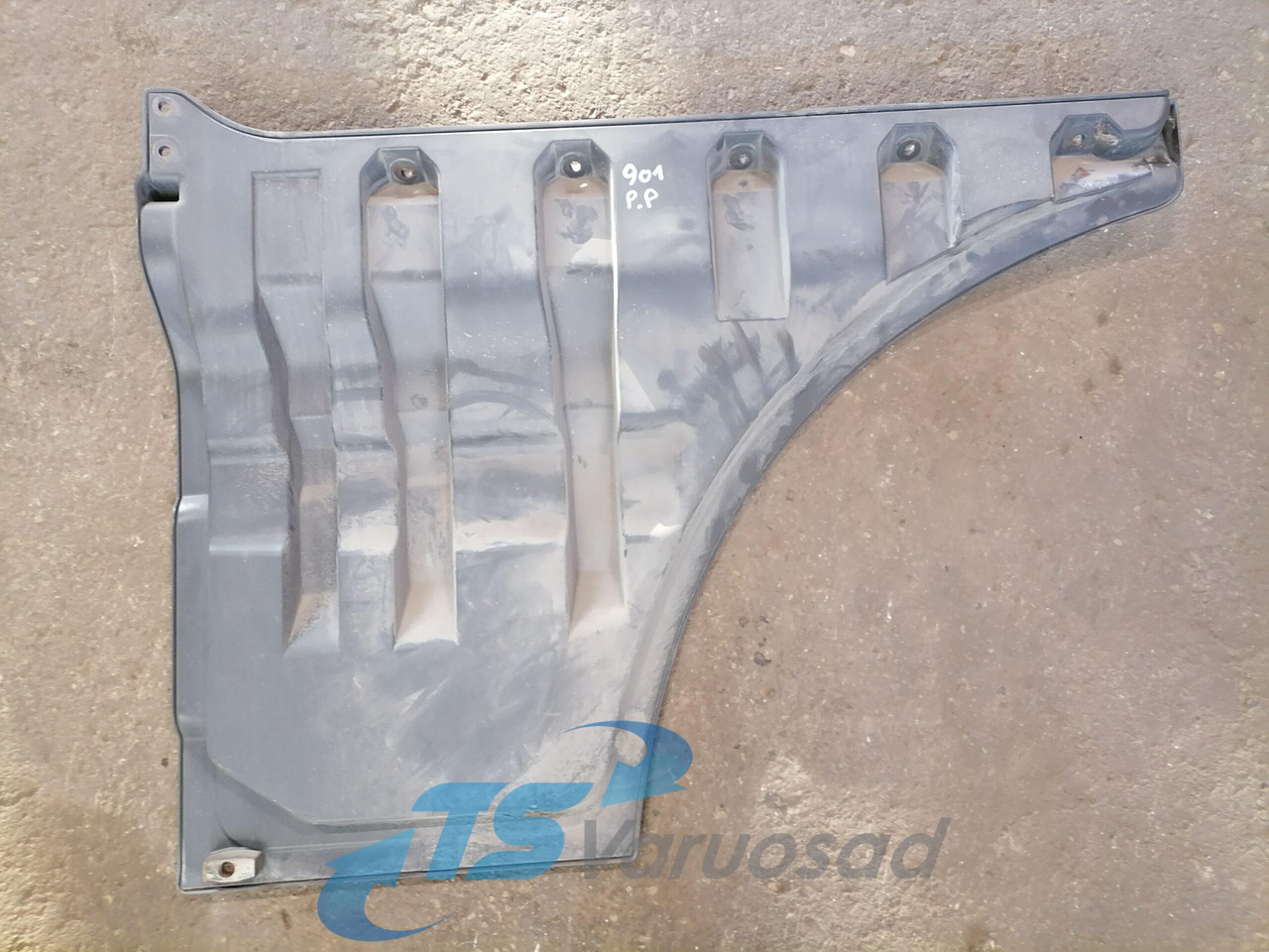 MAN Ukse pikendus, parem 81626100018 - Porta e peças de Caminhão: foto 2 MAN Ukse pikendus, parem 81626100018 - Porta e peças de Caminhão: foto 2