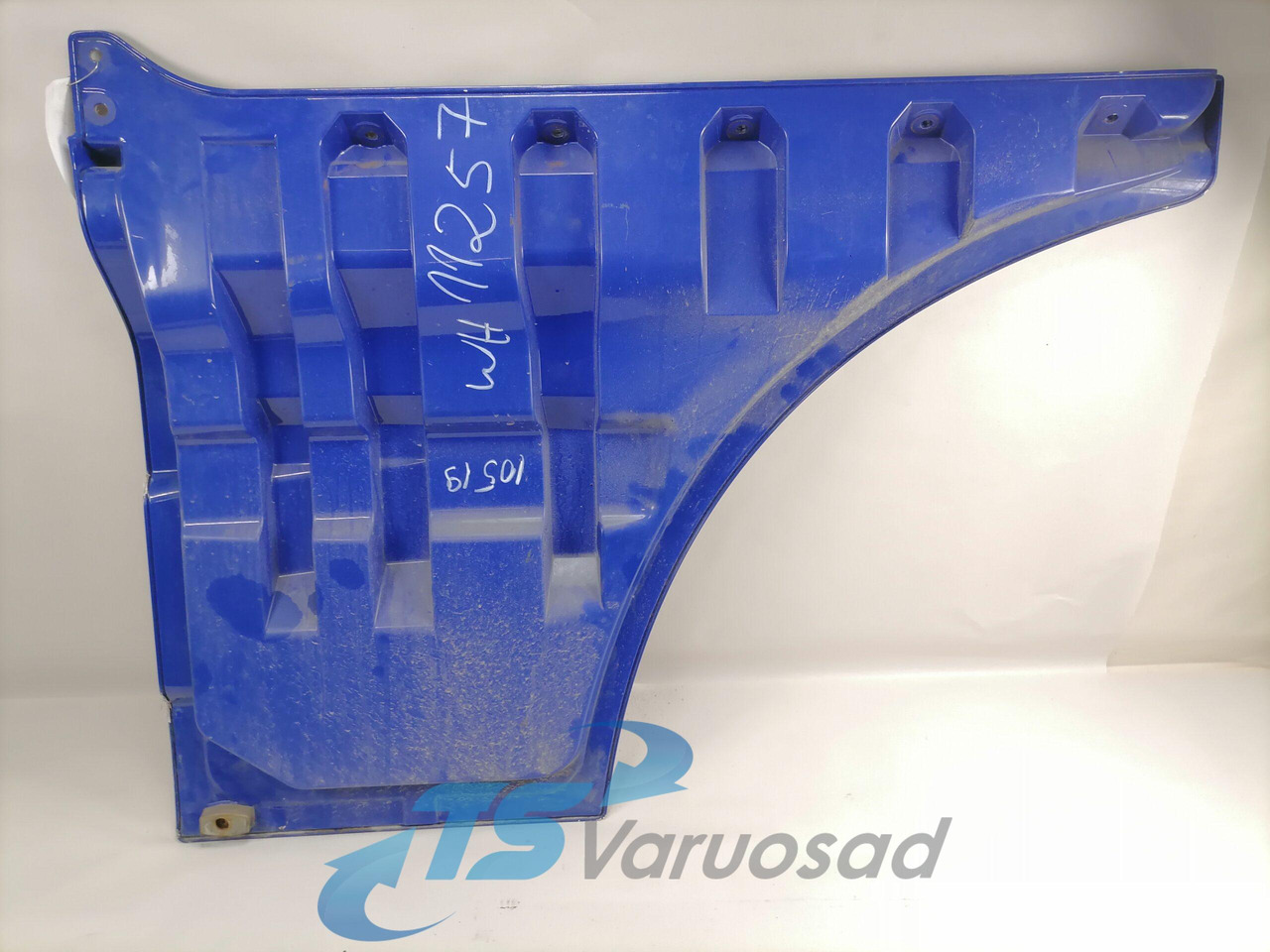 MAN Ukse pikendus, parem 81626100018 - Porta e peças de Caminhão: foto 2 MAN Ukse pikendus, parem 81626100018 - Porta e peças de Caminhão: foto 2