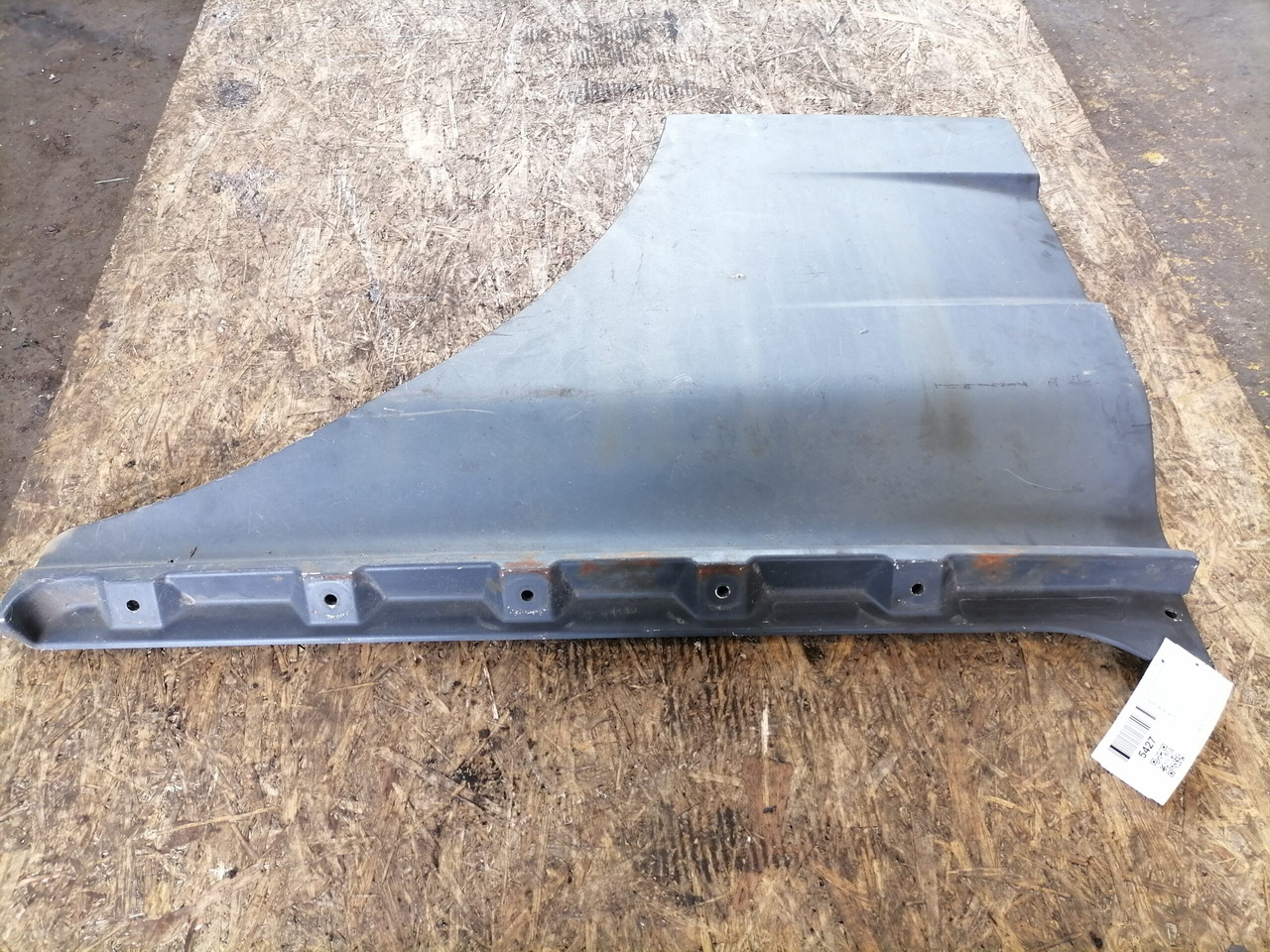 MAN Ukse pikendus, vasak 81626100019 - Porta e peças de Caminhão: foto 3 MAN Ukse pikendus, vasak 81626100019 - Porta e peças de Caminhão: foto 3