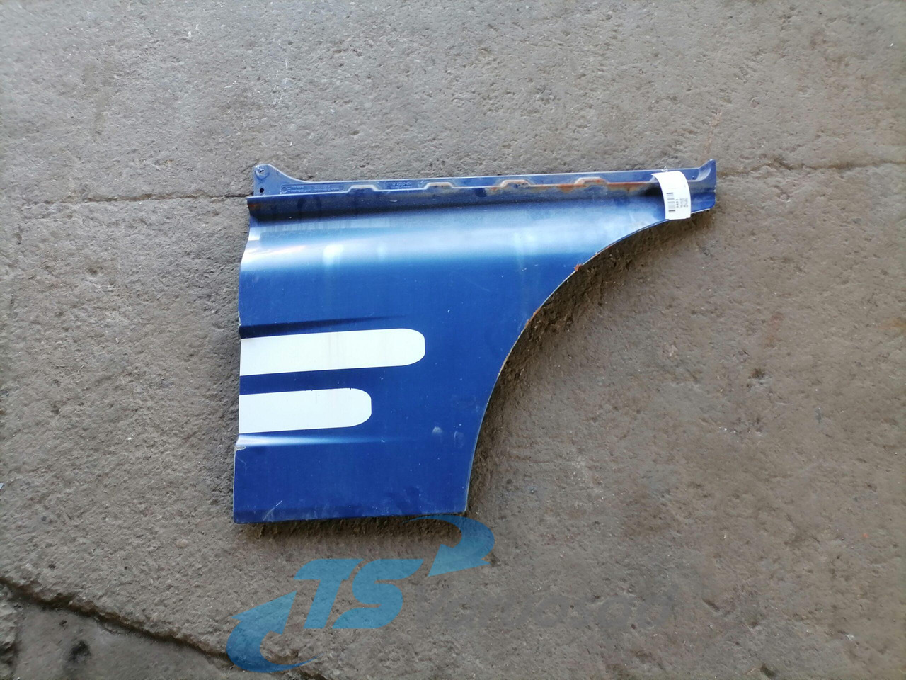 MAN Ukse pikendus, vasak 81626100019 - Porta e peças de Caminhão: foto 1 MAN Ukse pikendus, vasak 81626100019 - Porta e peças de Caminhão: foto 1