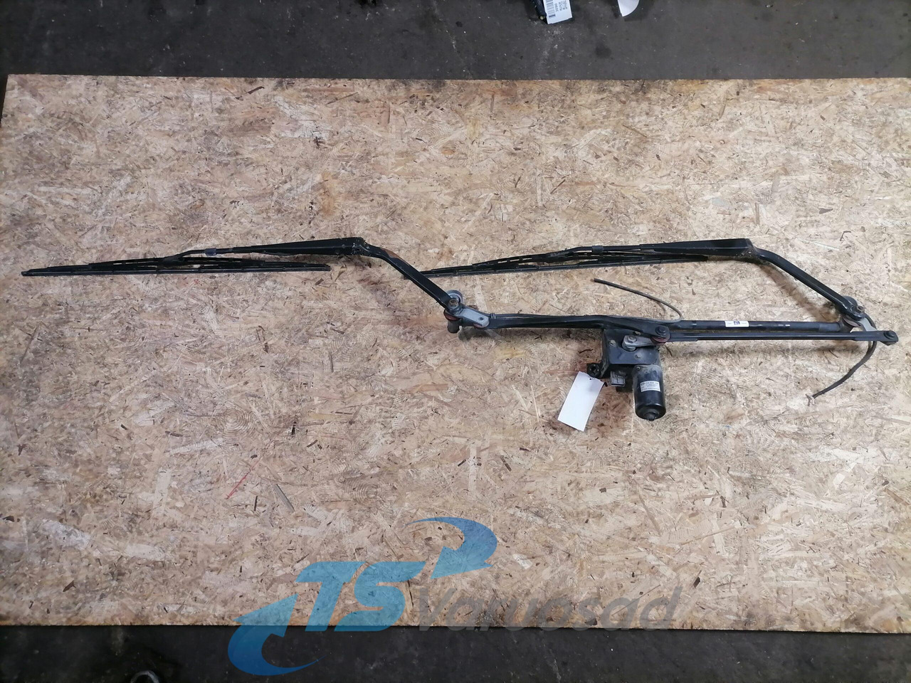 MAN Wiper frame 335013 - Limpador de pára-brisa de Caminhão: foto 4 MAN Wiper frame 335013 - Limpador de pára-brisa de Caminhão: foto 4