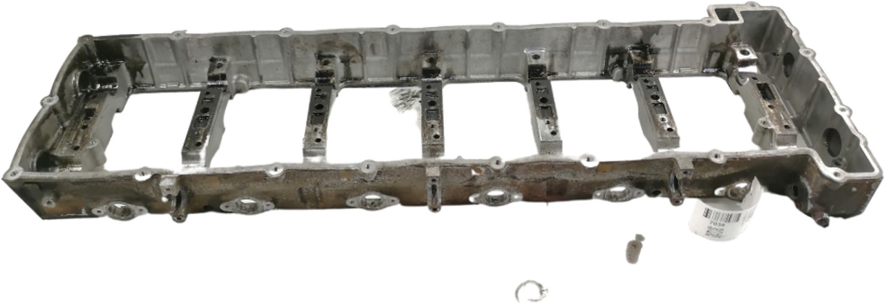 Mercedes-Benz Vahekaas A4710511402 - Cabeça do motor de Caminhão: foto 1 Mercedes-Benz Vahekaas A4710511402 - Cabeça do motor de Caminhão: foto 1