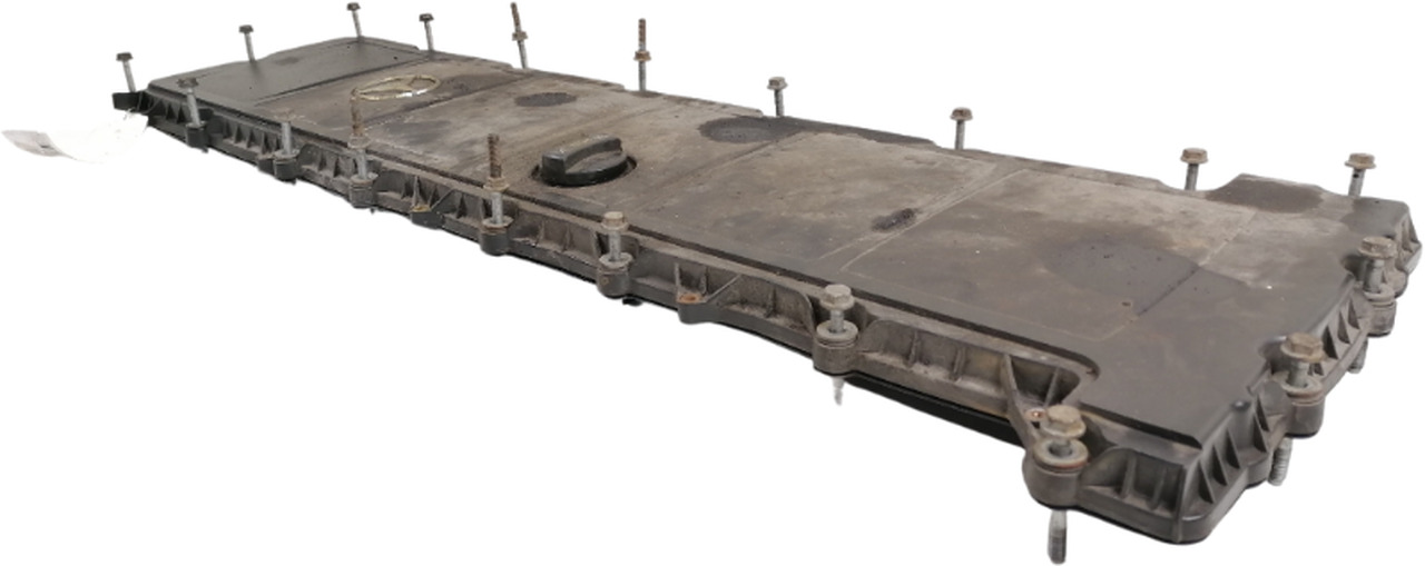 Mercedes-Benz Valve cover A4710101730 - Cabeça do motor de Caminhão: foto 2 Mercedes-Benz Valve cover A4710101730 - Cabeça do motor de Caminhão: foto 2