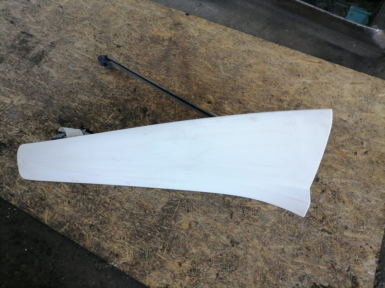 Scania Air deflector 1348513 - Aerodinâmica/ Aerofólio de Caminhão: foto 2 Scania Air deflector 1348513 - Aerodinâmica/ Aerofólio de Caminhão: foto 2