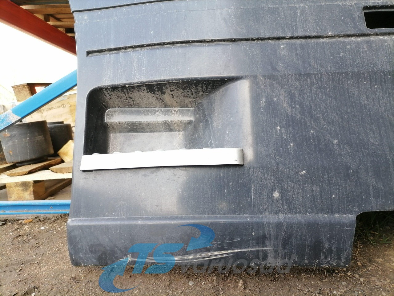 Scania Air deflector 1896199 - Aerodinâmica/ Aerofólio de Caminhão: foto 3 Scania Air deflector 1896199 - Aerodinâmica/ Aerofólio de Caminhão: foto 3