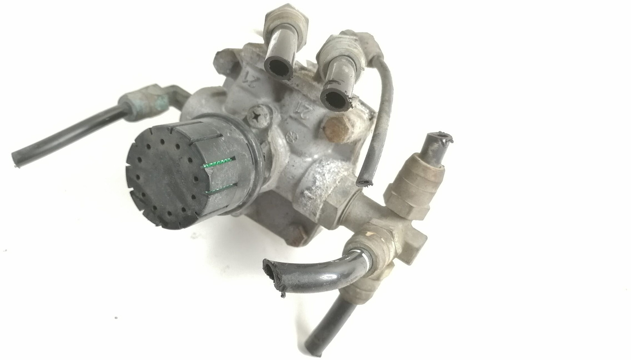 Scania Air pressure control valve 1425183 - Válvula de freio de Caminhão: foto 1 Scania Air pressure control valve 1425183 - Válvula de freio de Caminhão: foto 1