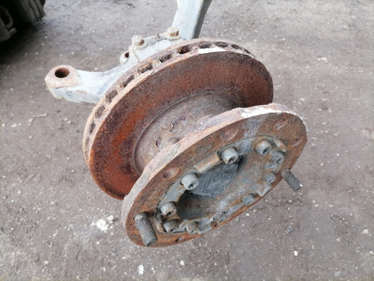 Scania Axel housing 1394399 - Eixo dianteiro de Caminhão: foto 4 Scania Axel housing 1394399 - Eixo dianteiro de Caminhão: foto 4