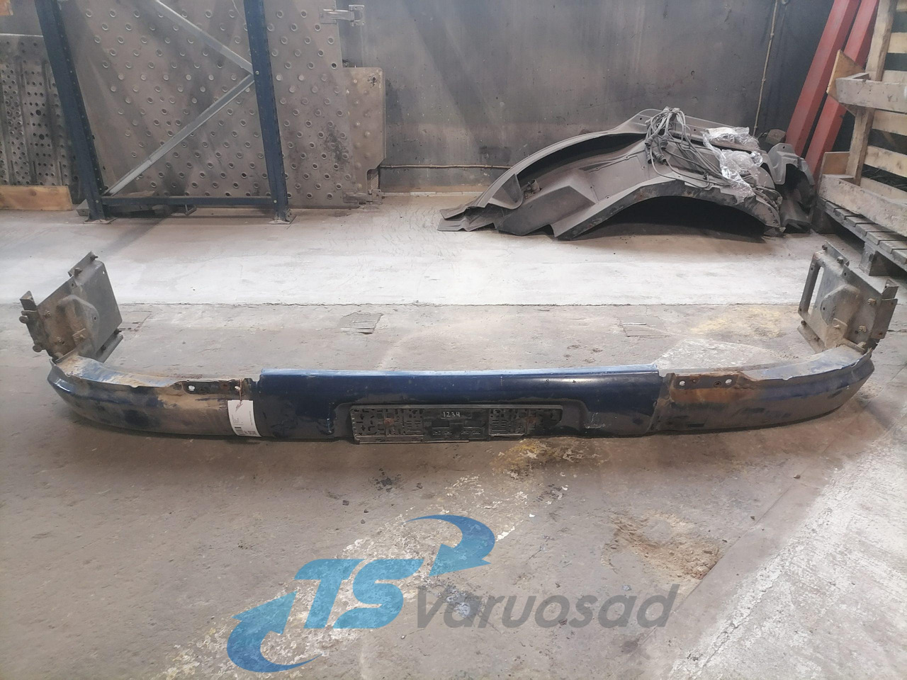 Scania Bumper 1731206 - Para-choque de Caminhão: foto 1 Scania Bumper 1731206 - Para-choque de Caminhão: foto 1