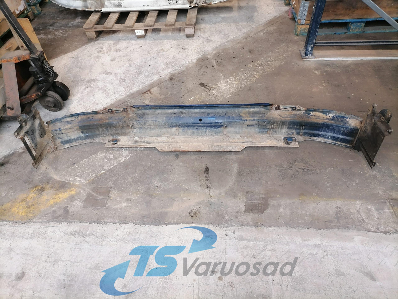 Scania Bumper 1731206 - Para-choque de Caminhão: foto 2 Scania Bumper 1731206 - Para-choque de Caminhão: foto 2