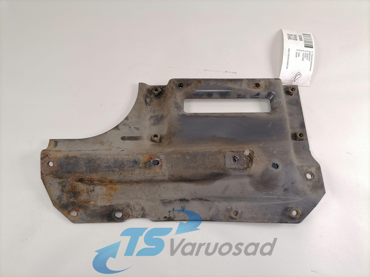 Scania Bumper bracket 1431582 - Para-choque de Caminhão: foto 2 Scania Bumper bracket 1431582 - Para-choque de Caminhão: foto 2