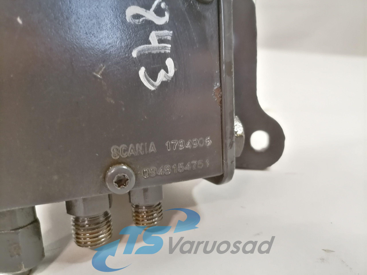 Scania Cab tilting pump 1794906 - Suspensão da cabina de Caminhão: foto 5 Scania Cab tilting pump 1794906 - Suspensão da cabina de Caminhão: foto 5