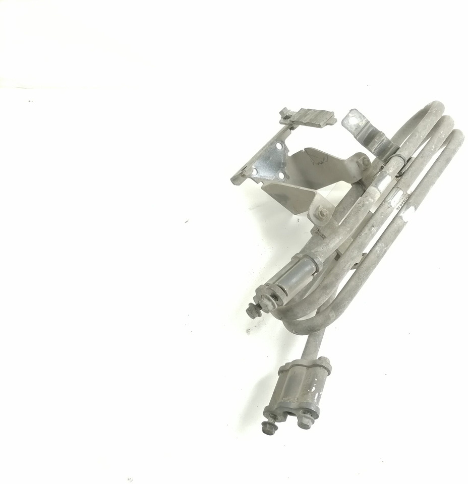 Scania Compressor air pipe 1509858 - Compressor, sistema de ar comprimido de Caminhão: foto 2 Scania Compressor air pipe 1509858 - Compressor, sistema de ar comprimido de Caminhão: foto 2