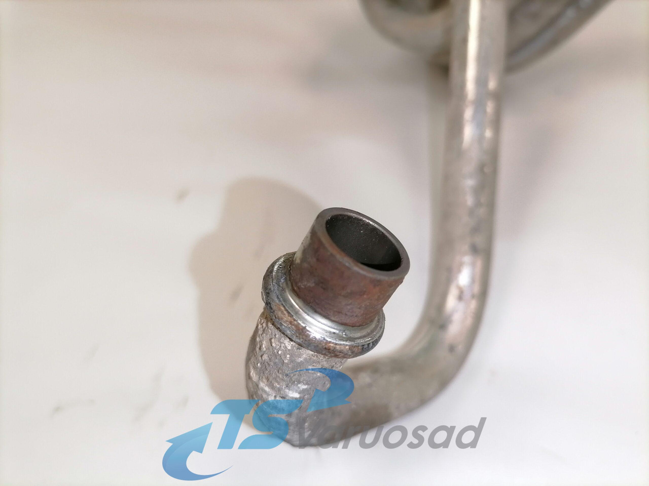 Scania Compressor air pipe 1801078 - Compressor, sistema de ar comprimido de Caminhão: foto 2 Scania Compressor air pipe 1801078 - Compressor, sistema de ar comprimido de Caminhão: foto 2