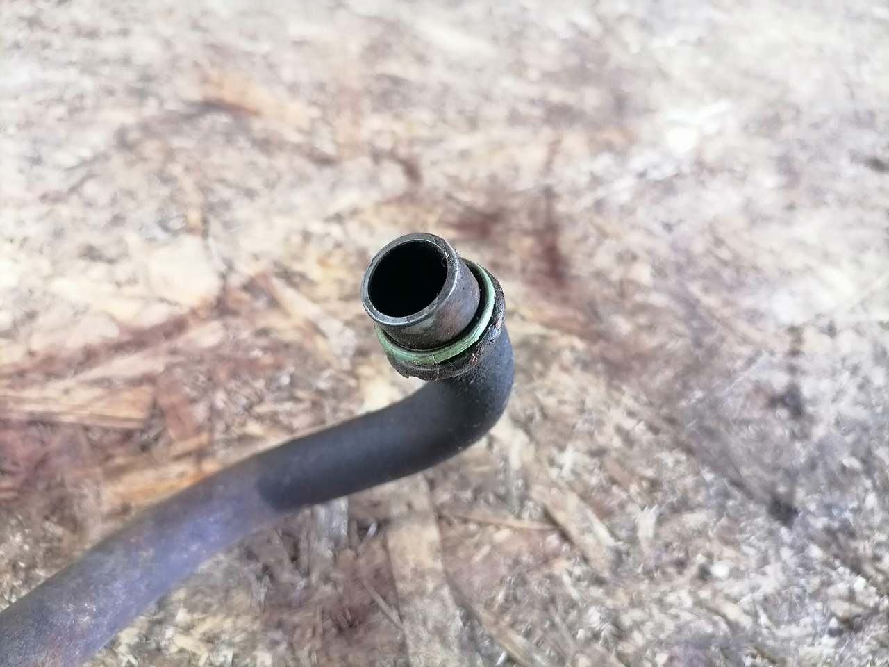 Scania Compressor air pipe 1801078 - Compressor, sistema de ar comprimido de Caminhão: foto 4 Scania Compressor air pipe 1801078 - Compressor, sistema de ar comprimido de Caminhão: foto 4