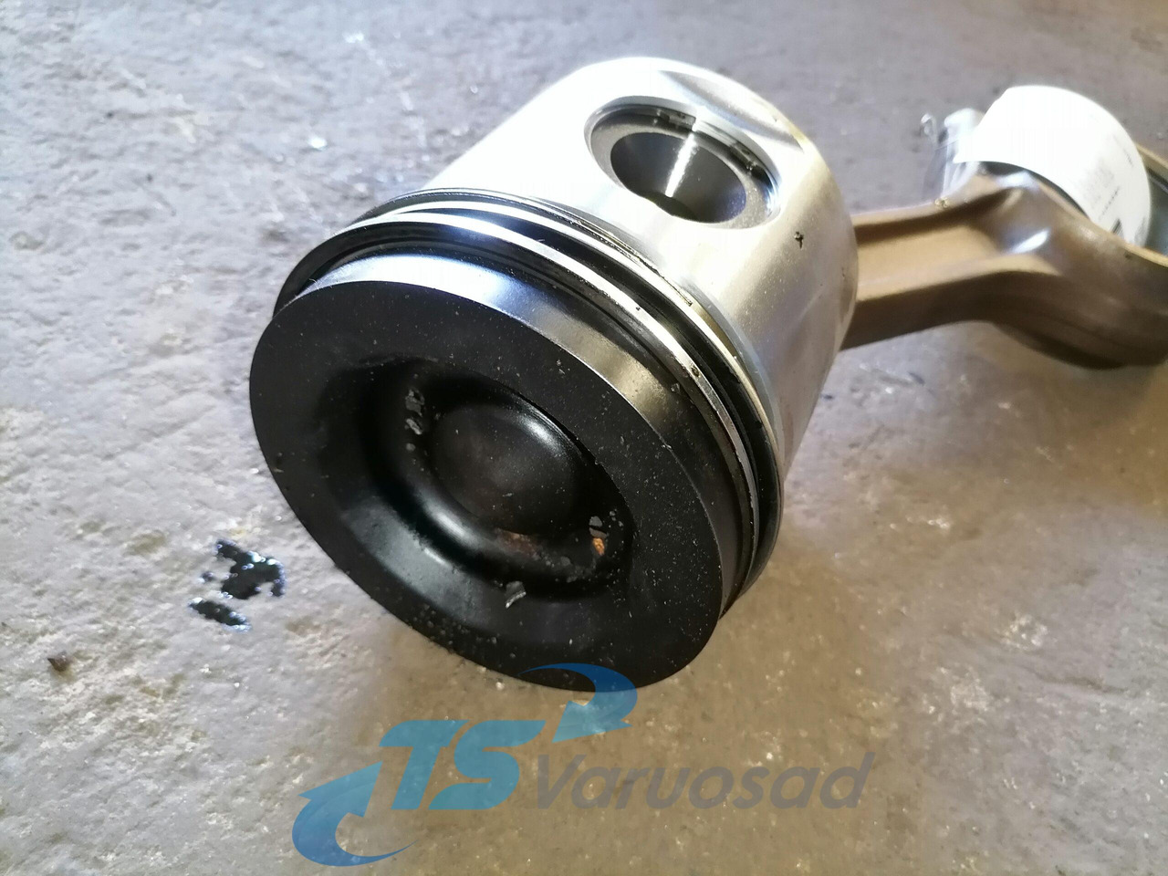 Scania Connecting rod + piston 1791992 - Piston/ Anel/ Buch de Caminhão: foto 3 Scania Connecting rod + piston 1791992 - Piston/ Anel/ Buch de Caminhão: foto 3