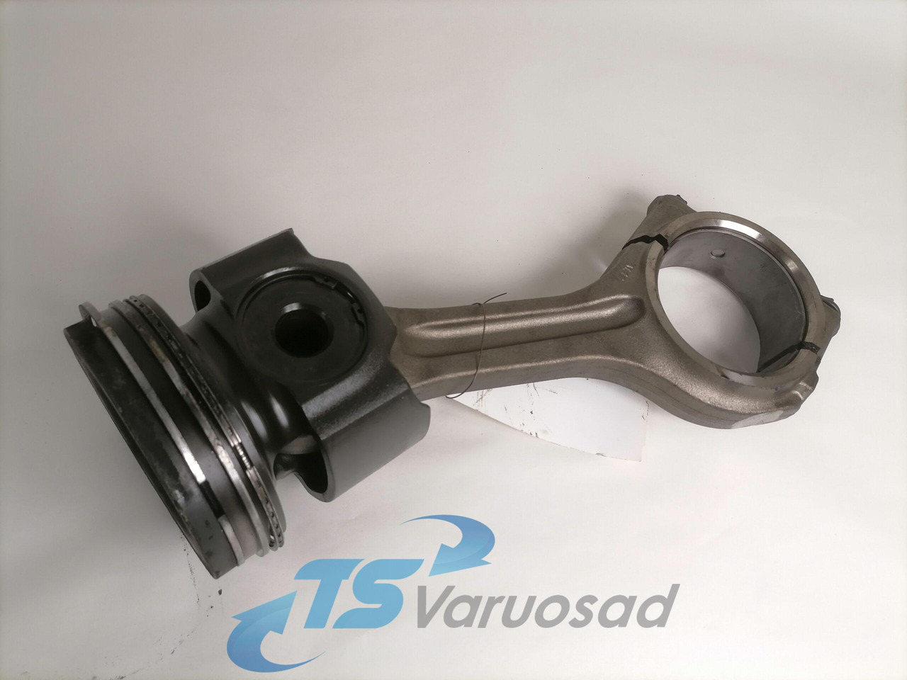 Scania Connecting rod + piston 1929265 - Piston/ Anel/ Buch de Caminhão: foto 1 Scania Connecting rod + piston 1929265 - Piston/ Anel/ Buch de Caminhão: foto 1