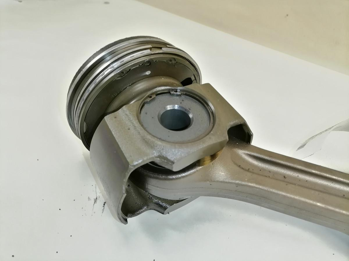 Scania Connecting rod + piston 2428219 - Piston/ Anel/ Buch de Caminhão: foto 3 Scania Connecting rod + piston 2428219 - Piston/ Anel/ Buch de Caminhão: foto 3