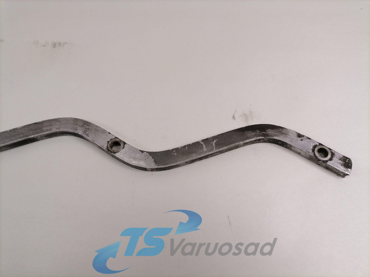 Scania Coolant pipe 1342652 - Sistema de arrefecimento de Caminhão: foto 2 Scania Coolant pipe 1342652 - Sistema de arrefecimento de Caminhão: foto 2