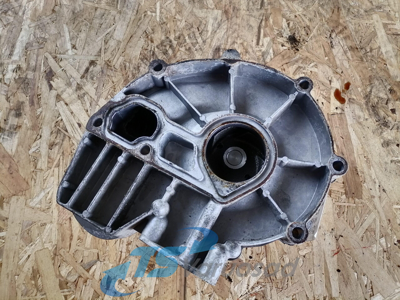 Scania Cooling pump 1896752 - Bomba de refrigeração de Caminhão: foto 2 Scania Cooling pump 1896752 - Bomba de refrigeração de Caminhão: foto 2