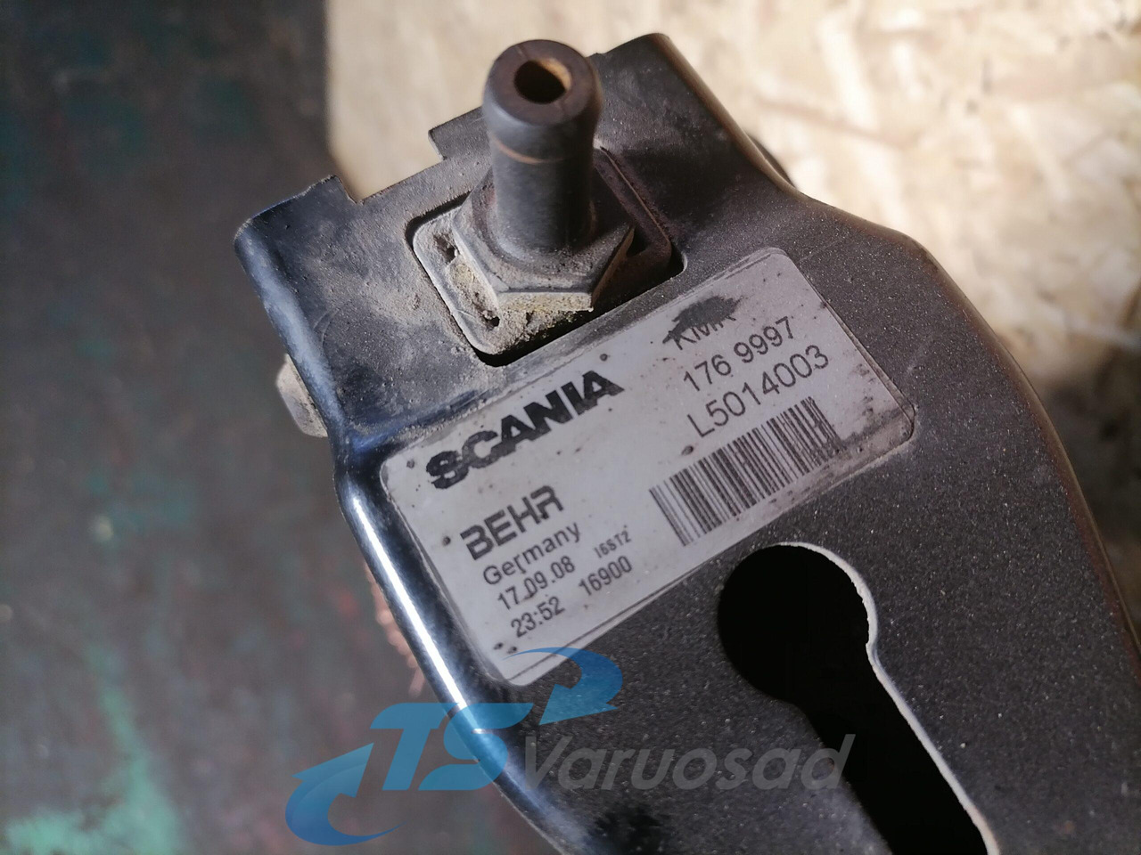 Scania Cooling radiator 1769997 - Radiador de Caminhão: foto 3 Scania Cooling radiator 1769997 - Radiador de Caminhão: foto 3