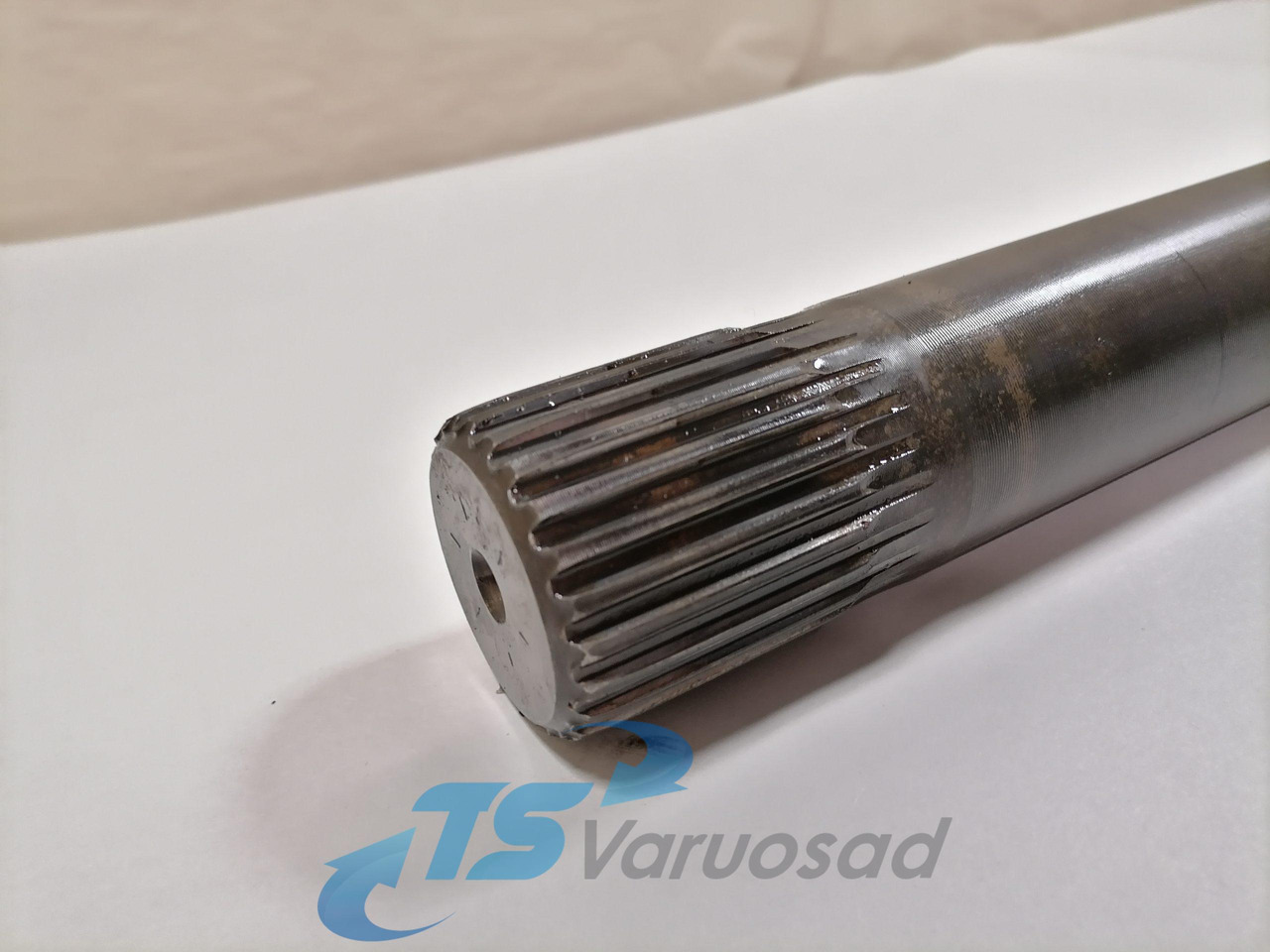 Scania Drive shaft 1761195 - Eixo cardan de Caminhão: foto 2 Scania Drive shaft 1761195 - Eixo cardan de Caminhão: foto 2