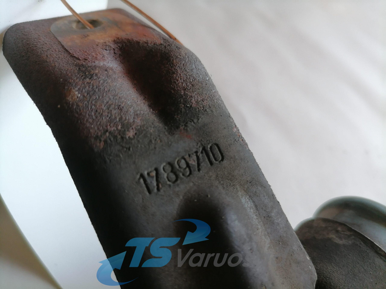 Scania EGR cooler pipe 1789710 - Radiador EGR de Caminhão: foto 4 Scania EGR cooler pipe 1789710 - Radiador EGR de Caminhão: foto 4