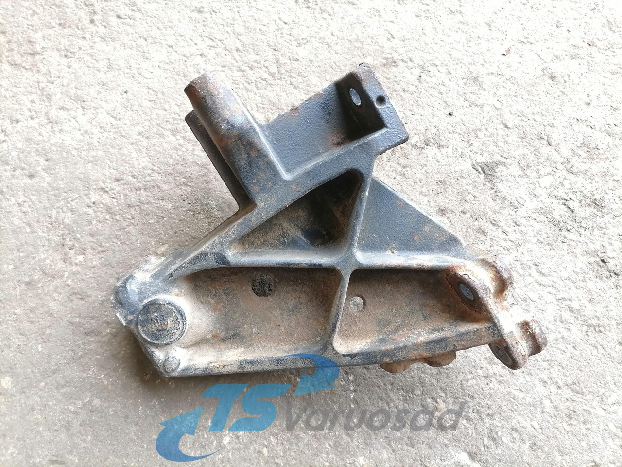 Scania Front bumper carrier 1431602 - Para-choque de Caminhão: foto 3 Scania Front bumper carrier 1431602 - Para-choque de Caminhão: foto 3