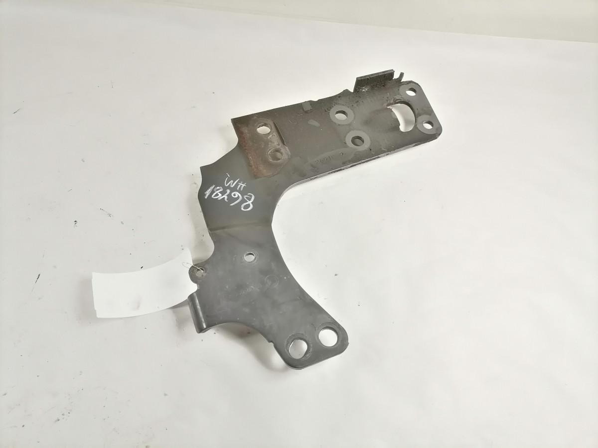 Scania Front bumper carrier 2691089 - Para-choque de Caminhão: foto 2 Scania Front bumper carrier 2691089 - Para-choque de Caminhão: foto 2